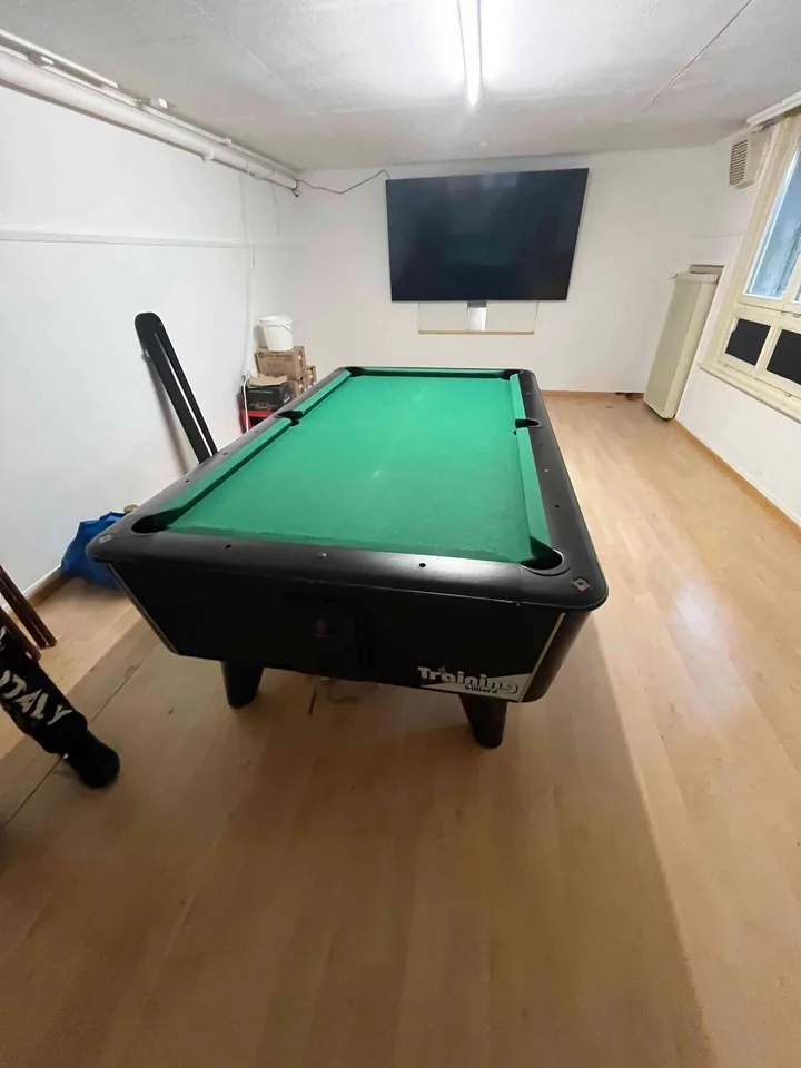 Bar/gewerbe/hobbyraum