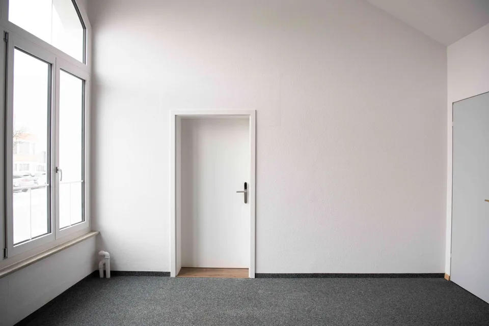Frisch sanierter Gewerberaum mit besonderem Charme