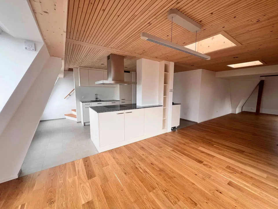 Charmante 4.5-Zimmer-Dachwohnung in Frauenfeld mit herrlicher Aussicht