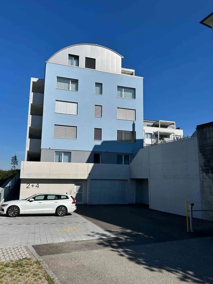 Motorrad Tiefgaragenparkplatz