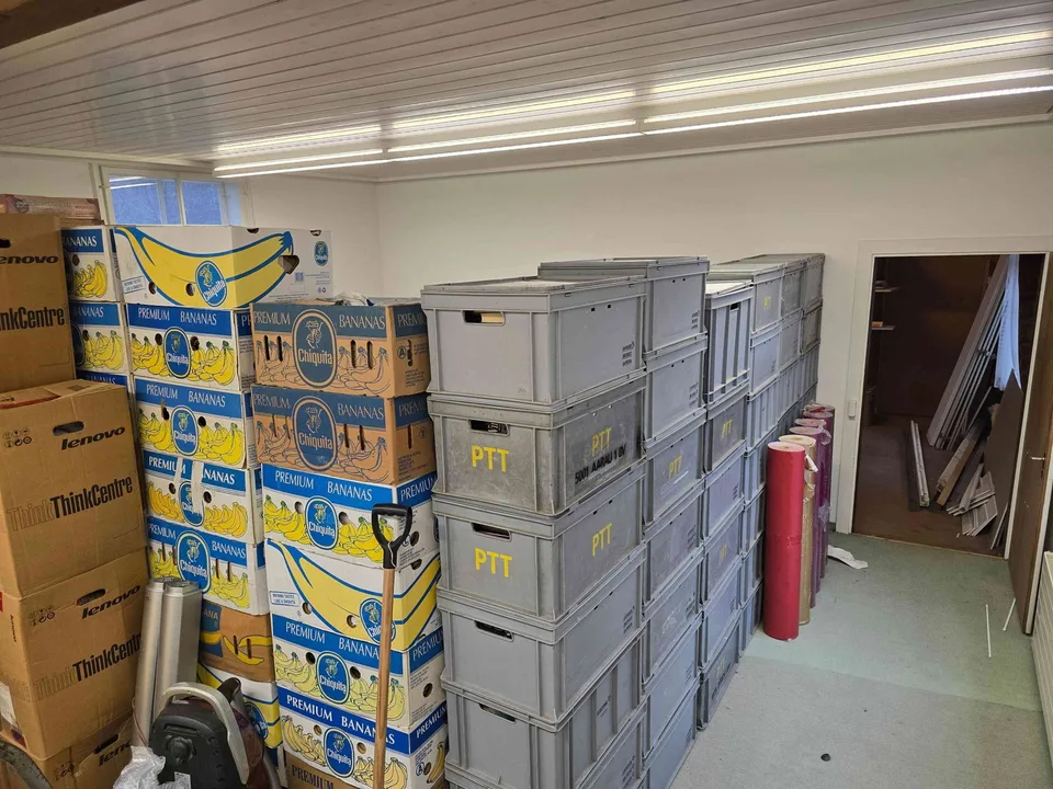 schönes Atelier bzw. Lagerraum mit Archiv zu vermieten ab 600.- /Monat