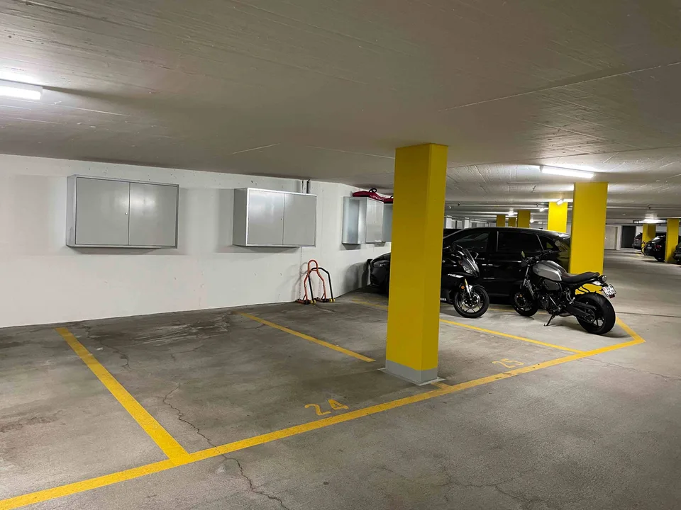 Tiefgaragenplatz zu vermieten