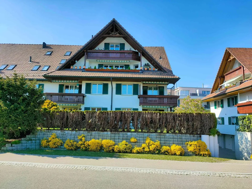 4.5 Zimmer Wohnung 120m zu Vermieten