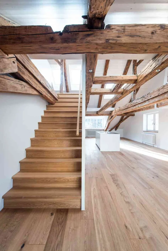 Einzigartige Dachwohnung mit Galerie in der Altstadt