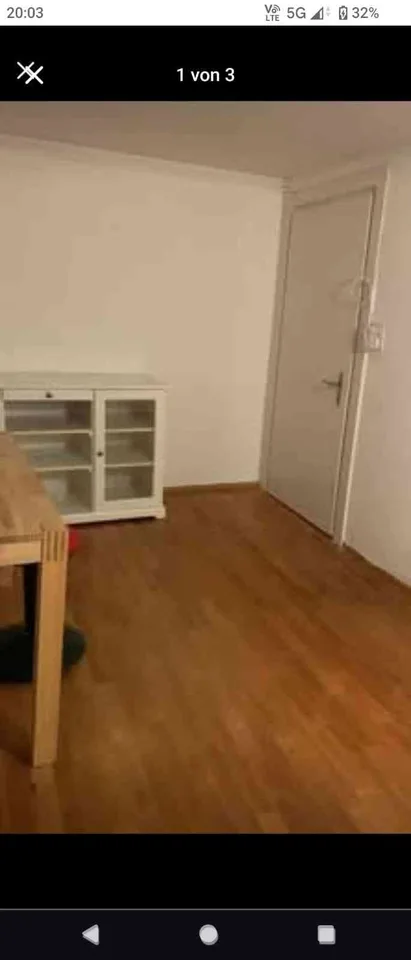 Möbliertes Zimmer