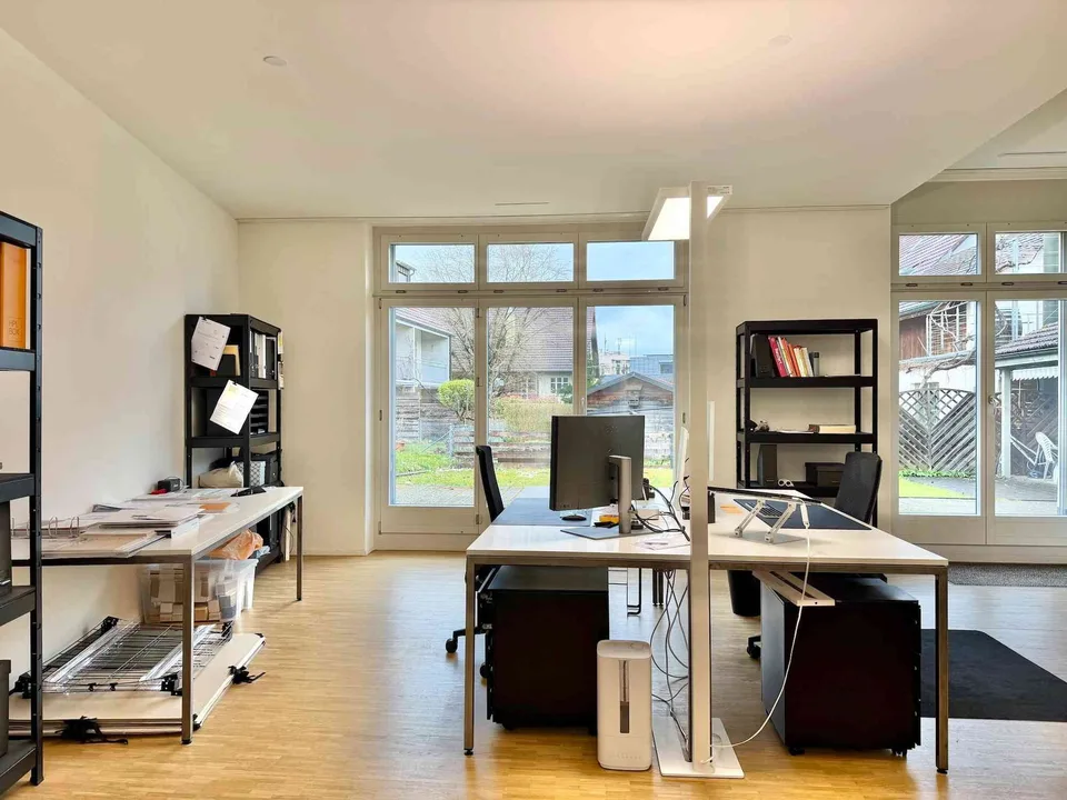 Büroarbeitsplatz in Bürogemeinschaft zu vermieten – Oberwinterthur
