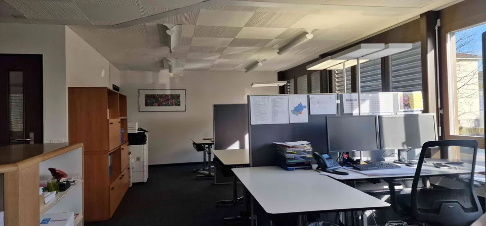 IHR NEUES BÜRO