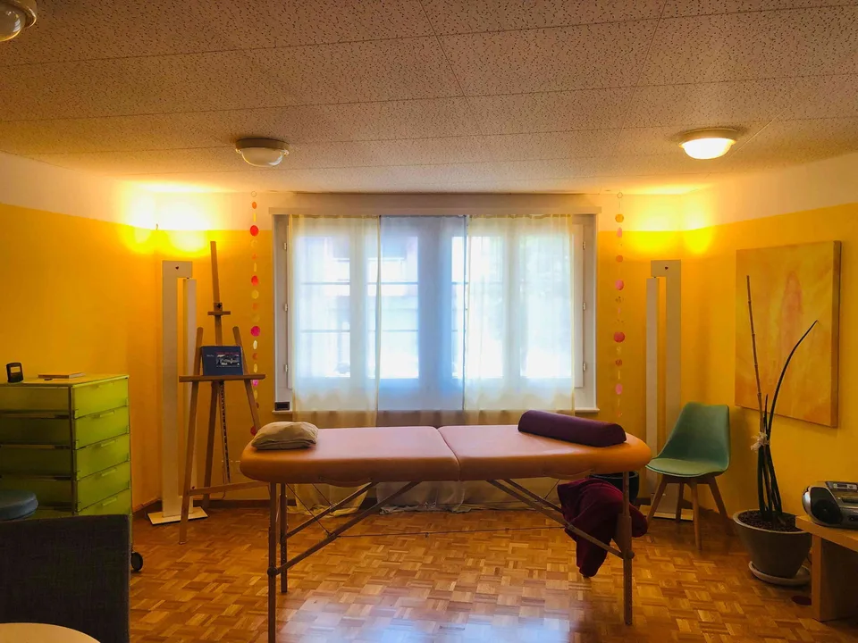 Wunderschöner grosser Praxisraum in Bülach zum Teilen frei geworden...