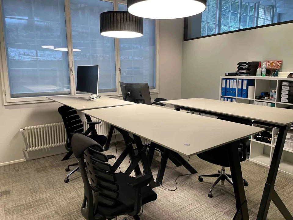 TEAM-OFFICE für 4 Personen