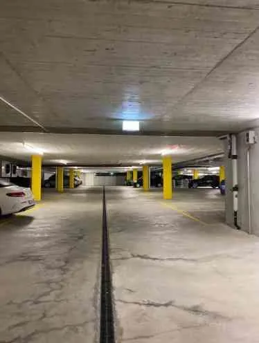 Garage, Platz in in Tiefgarage Husmatt 4, nähe Kantonsspital Baden