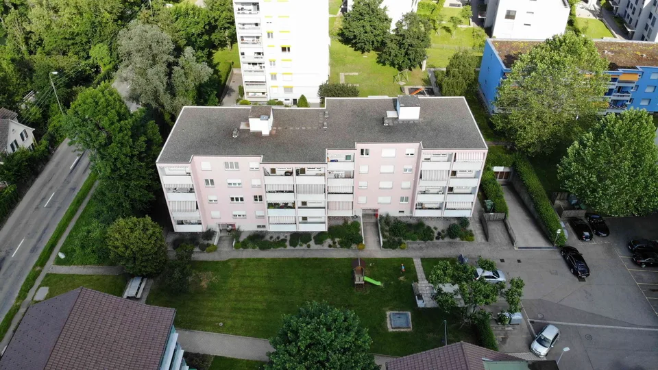 AB 01.10.2026 EINE 2.5 ZWG IM 3. OG IN TURGI ZU VERMIETEN