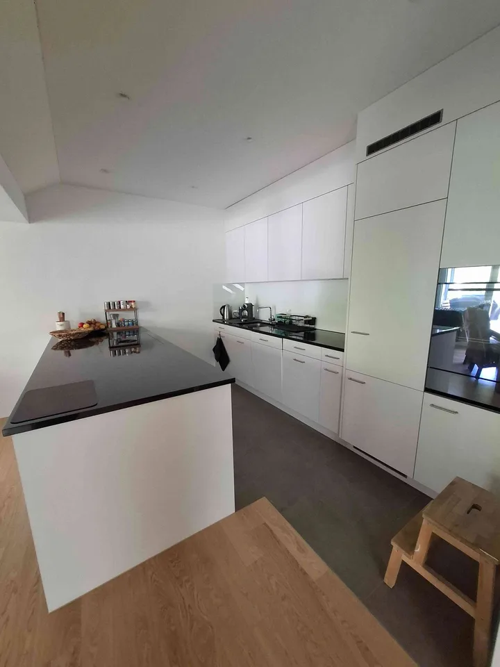 Schöne 5 ½ Zimmer-Wohnung mit herrlichem Ausblick in Neuenhof mieten