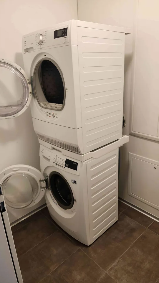 Moderne 2 Zimmer Wohnung in Weiach