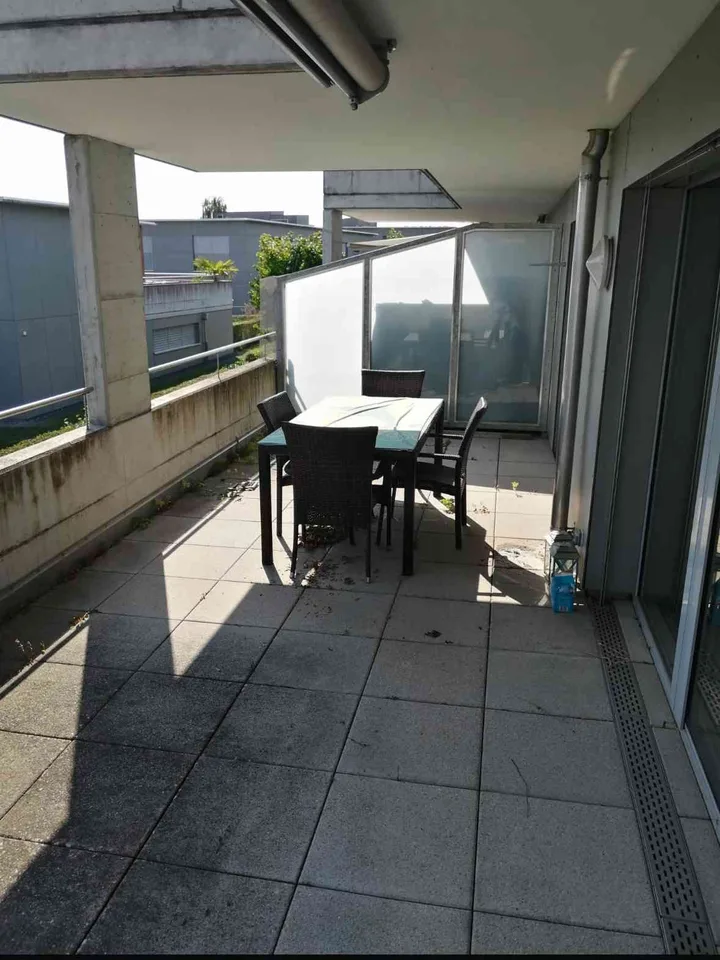 Charmante 2.5 Zimmer Wohnung zu vermieten (Möbeliert)