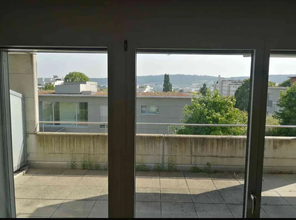 Charmante 2.5 Zimmer Wohnung zu vermieten (Möbeliert)