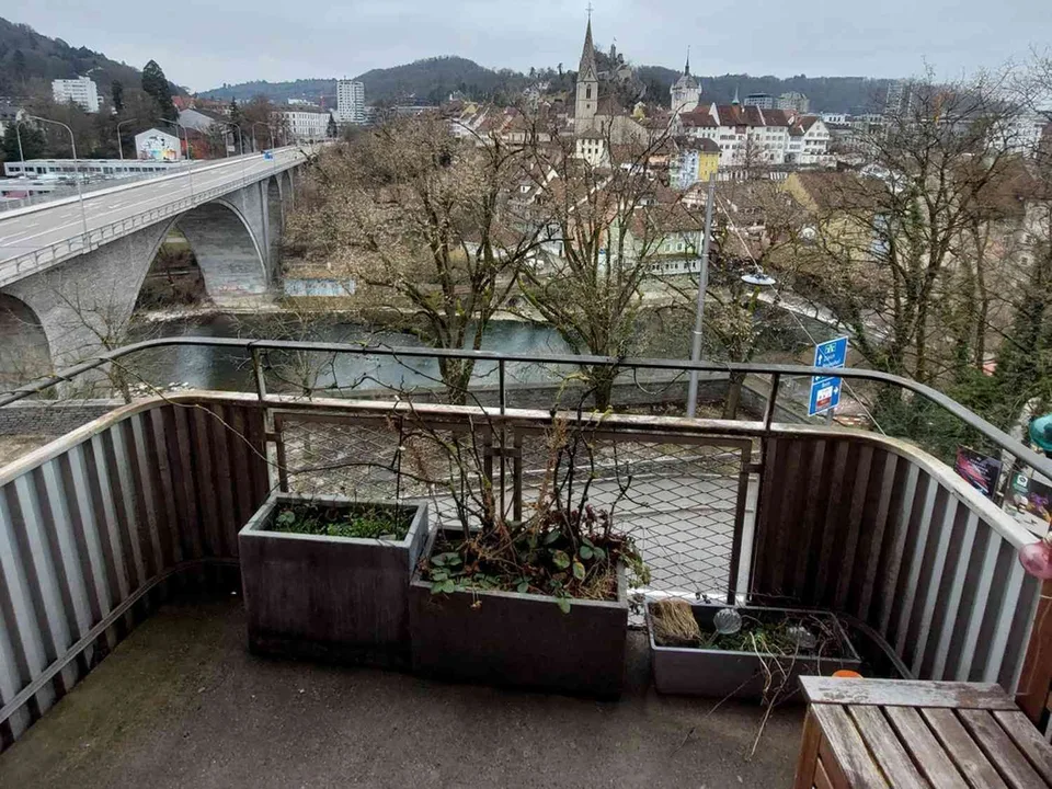 2-Zimmer-Ferienwohnung in Baden mit Blick auf die Limmat