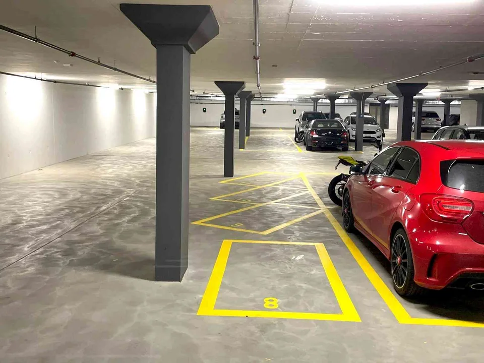 Motorradparkplatz zu vermieten
