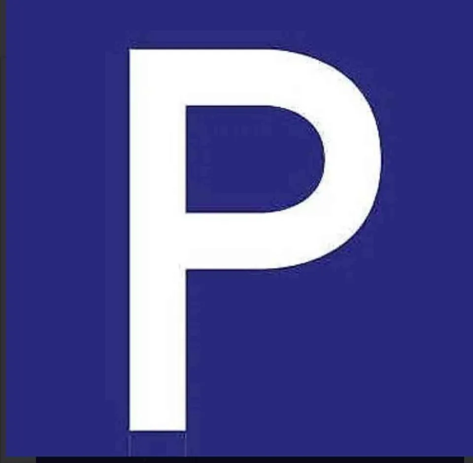 Übergrösser Parkplatz (B=3.75 x T=5 m) in der Tiefgarage zu vermieten