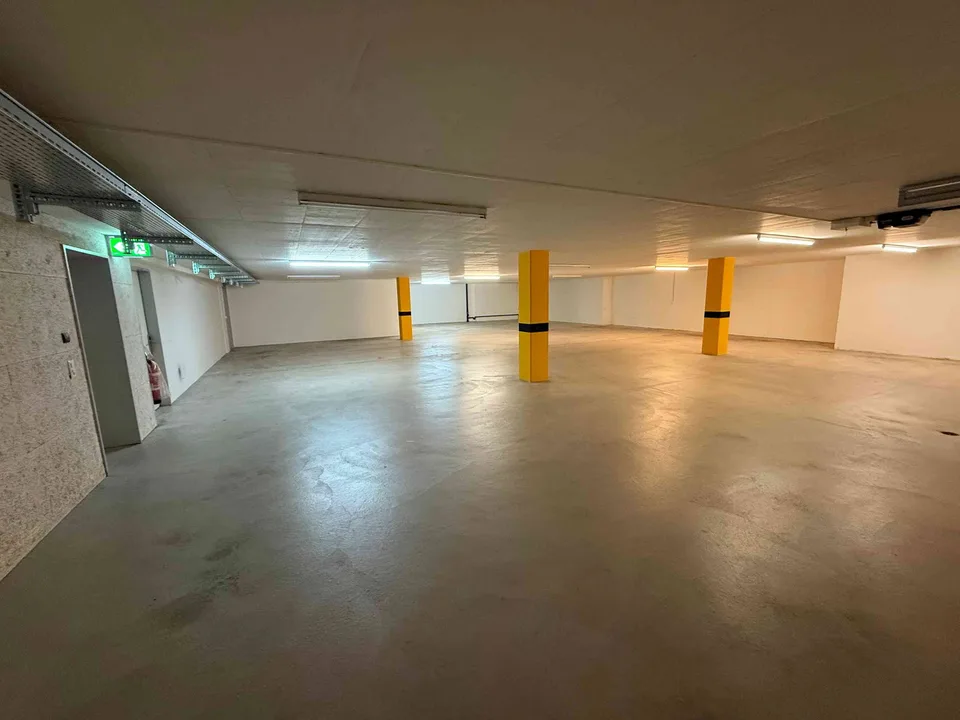 Lindenplatz - Attraktiver Lagerraum an hervorragender Lage!