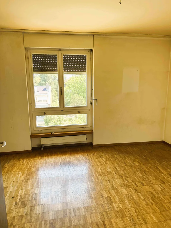 Grosszügige 3.5-Zimmer-Wohnung mit Balkon – befristet bis 31.08.2027