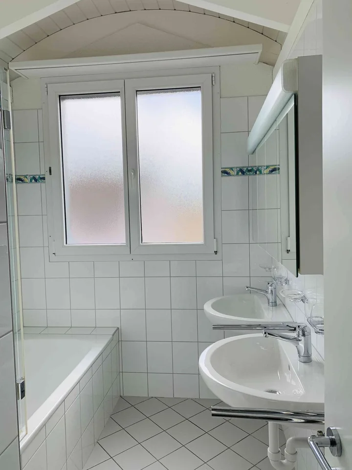 gepflegte, helle Maisonett mit perfekter Homeoffice Option nahe ÖV