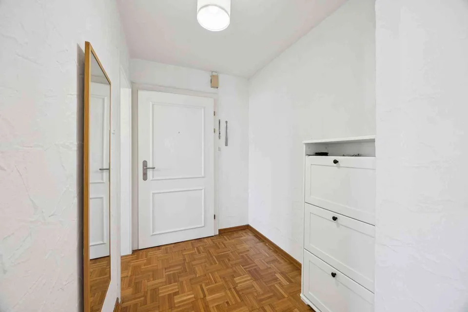 Ruhige 3.5-Zimmer-Wohnung mit Balkon & Geschirrspüler in Dübendorf