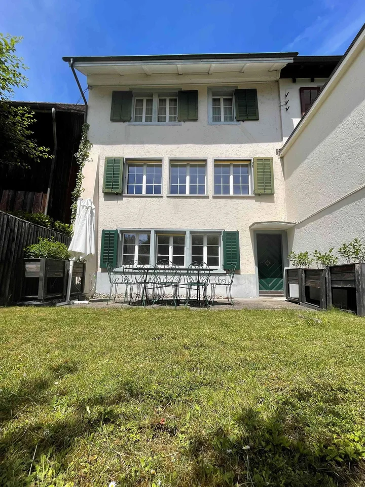 1 Min. zum See Garten | Möbliertes 1 Zimmer Studio temporär Küsnacht