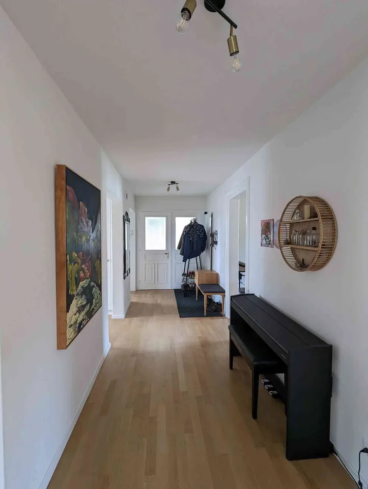 5-room apartment in a beautiful building in Zurich District 6