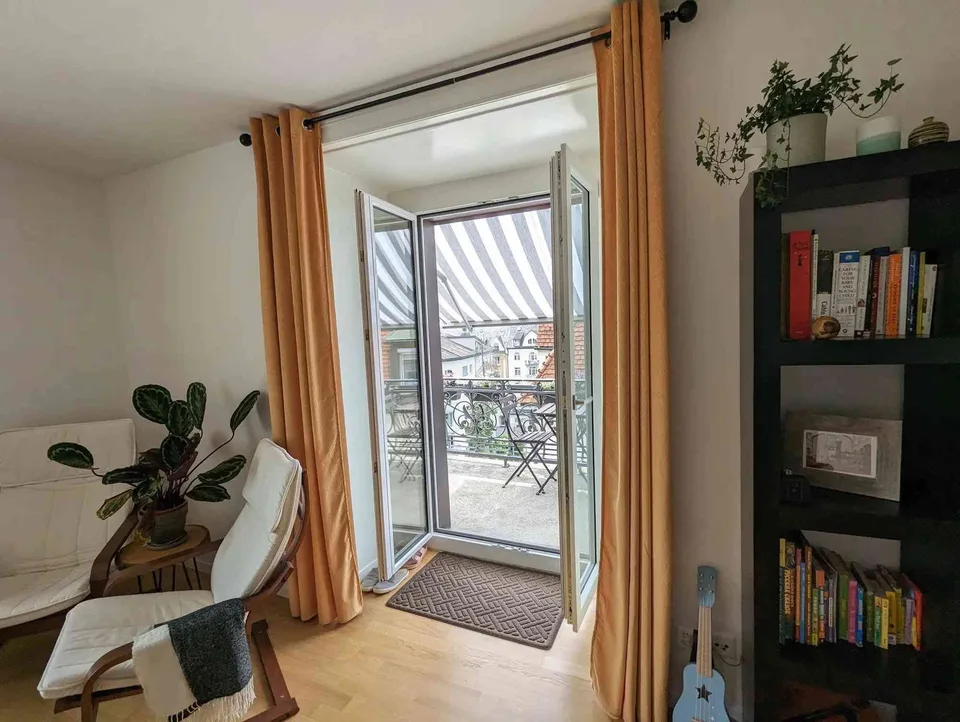 5-room apartment in a beautiful building in Zurich District 6