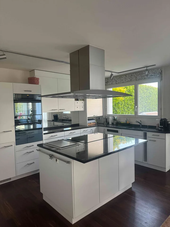 4.5-Zimmerwohnung mit grossen Garten in Zumikon