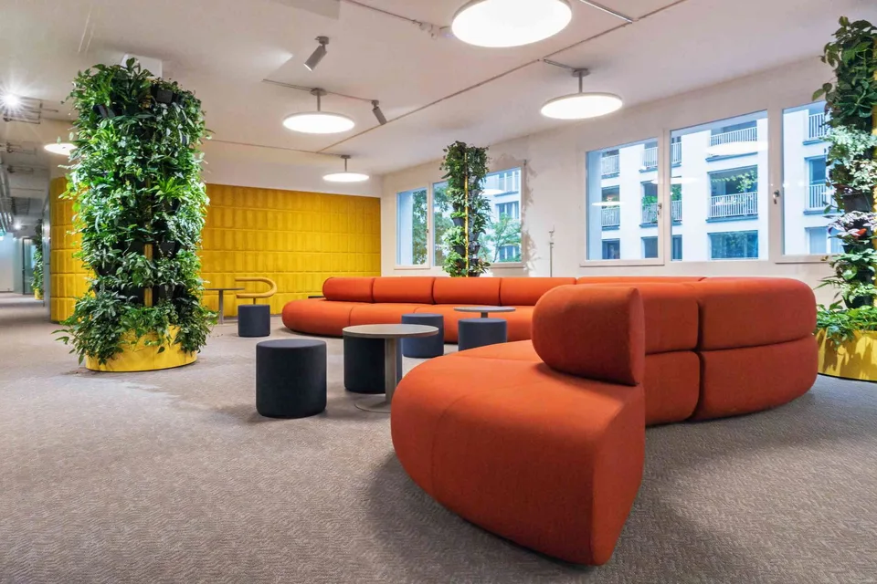 Bezugsbereites Büro für 6 bis 12 Personen, flexibel ab 3 Monaten