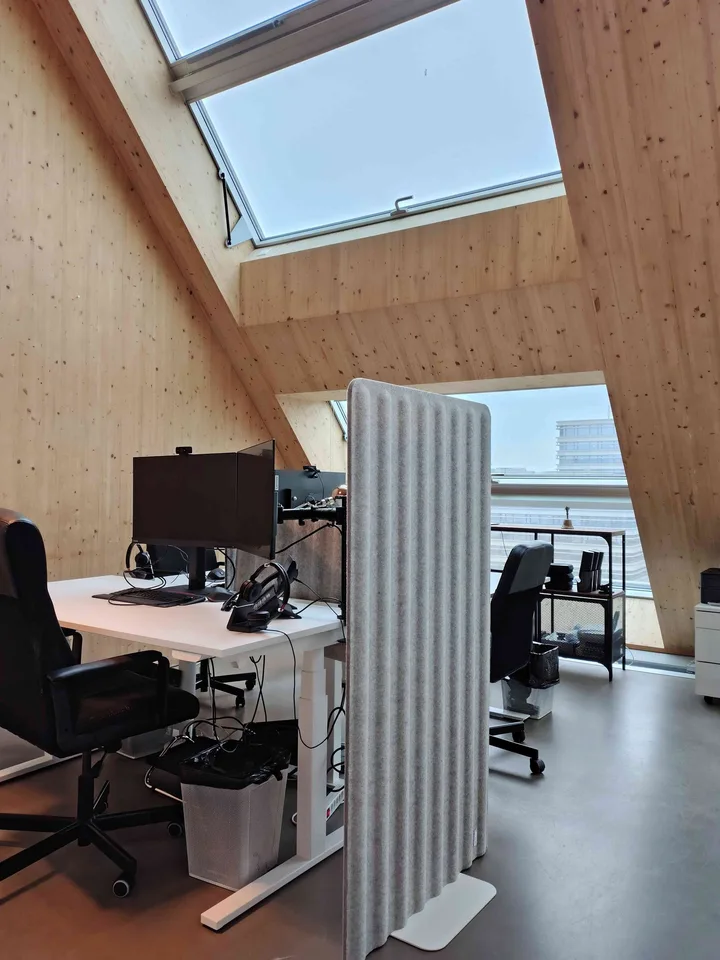Moderner Büroteil mit hoher Deckenhöhe an zentraler Lage in Zürich