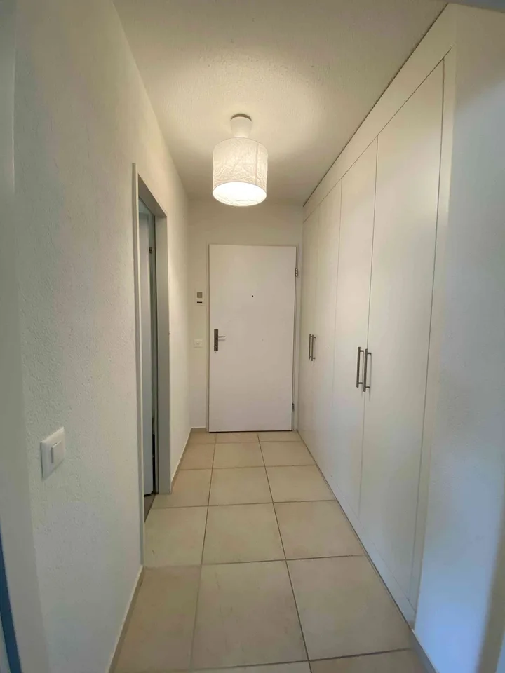 Ruhige 2.5 Zimmerwohnung (60 m2) in ruhigem Haus in Zürich