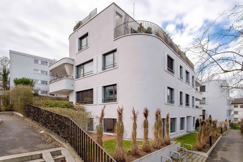 Moderne 2.5 Z'Gartenwohnung (139.5m2) im Kreis 7