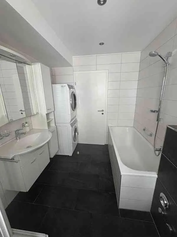 Charmante 2.5 Zimmer Wohnung im Herzen der Altstadt!