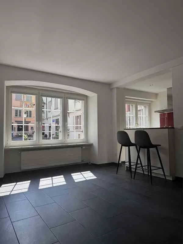 Charmante 2.5 Zimmer Wohnung im Herzen der Altstadt!