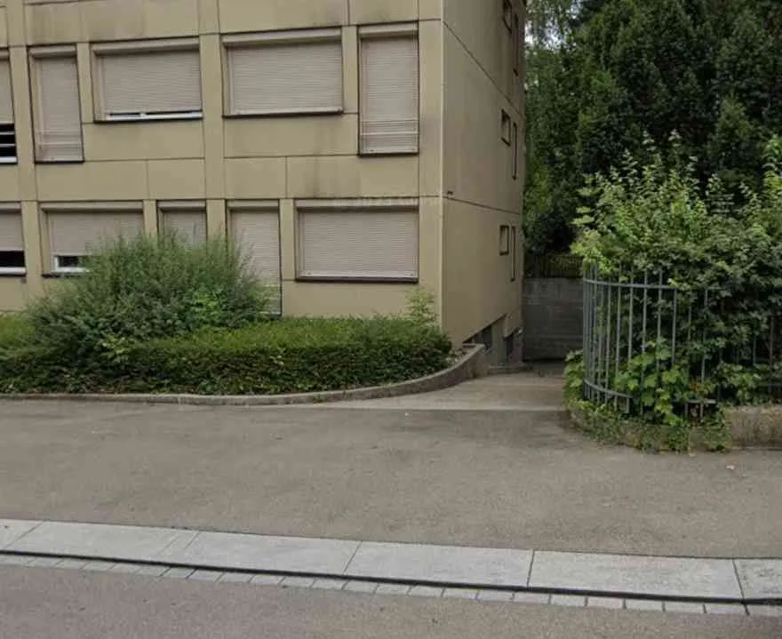 Tiefgaragenplatz in 8032 per 1. Juli zu vermieten