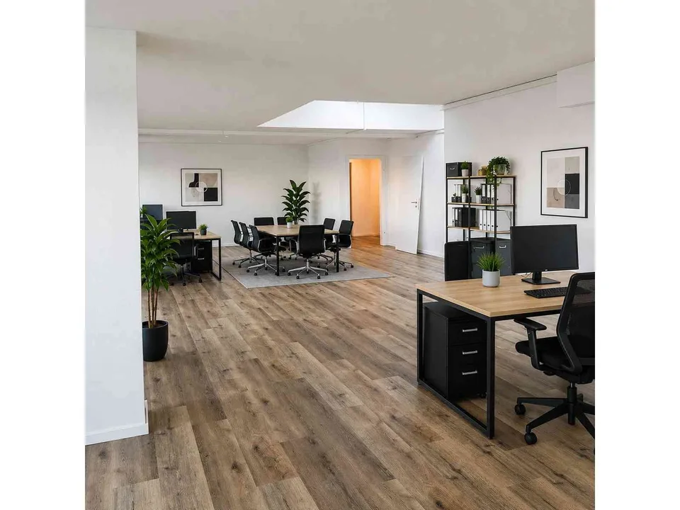Helles Attika-Grossraumbüro 90 m² mit Dachterrasse, 4. OG Fällanden – Foto 7 von 12