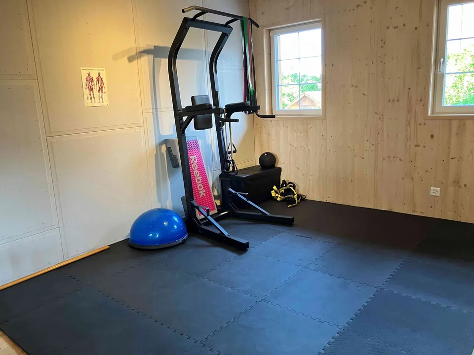Praxis- und Trainingsraum in Wetzikon (Robenhausen) als Untermiete