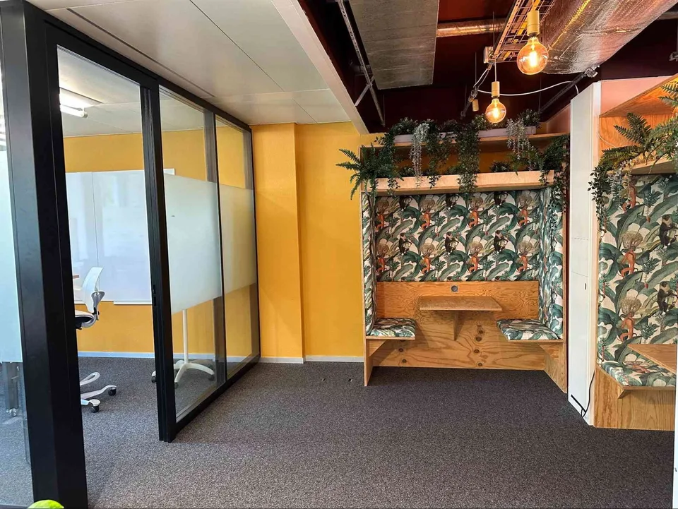 Modernes Büro zu vermieten – 261 m²