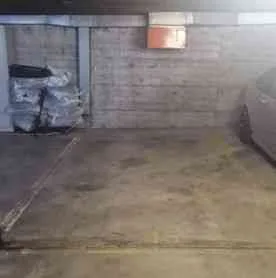 Einstellplatz in Tiefgarage zu vermieten