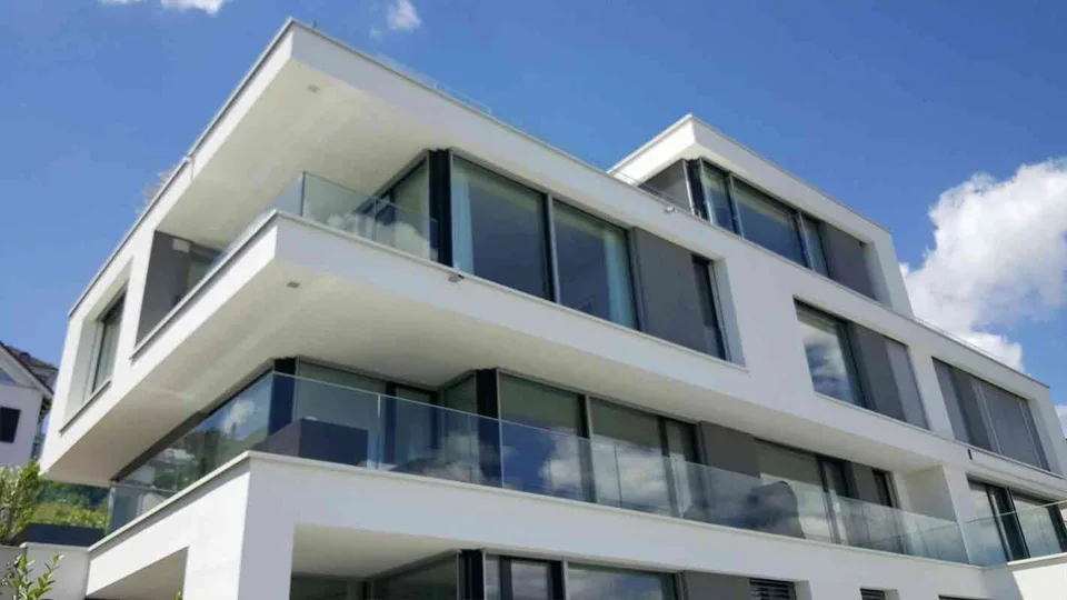 Moderner Tief-Garagenplatz in Kilchberg