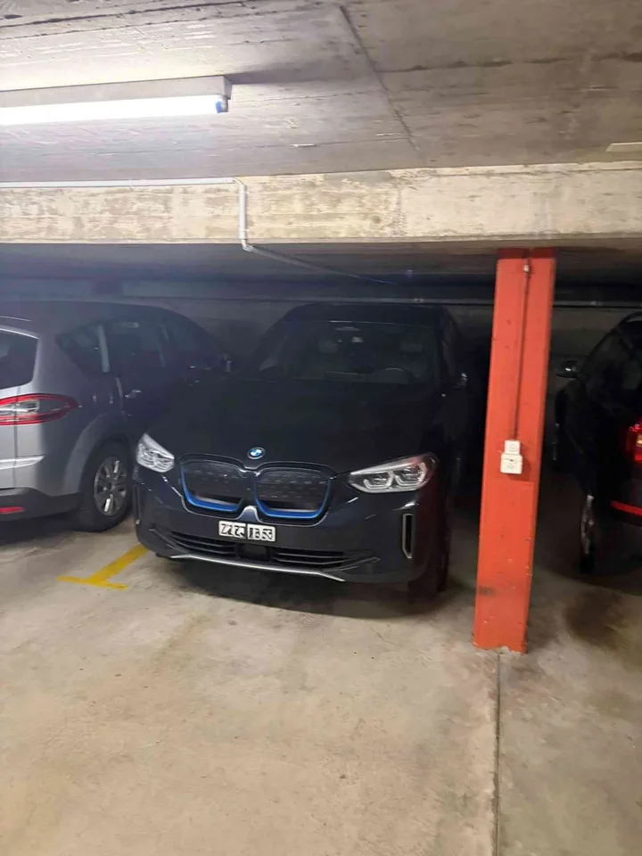 Parkplatz/parking space in Zurich Wipkingen E-Ladestation / EV charger