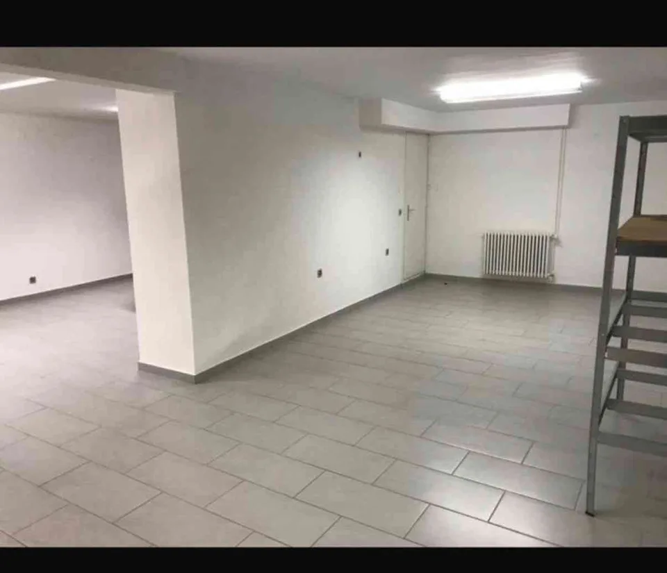 Attraktive Ladenfläche mit grossen Schaufenstern zu vermieten (60 m