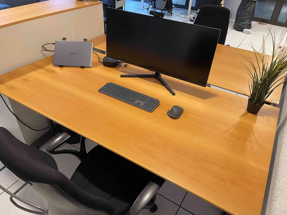 Arbeitsplatz zu vermieten | CHF 40/Tag, CHF 180/Woche o. CHF 600/Monat