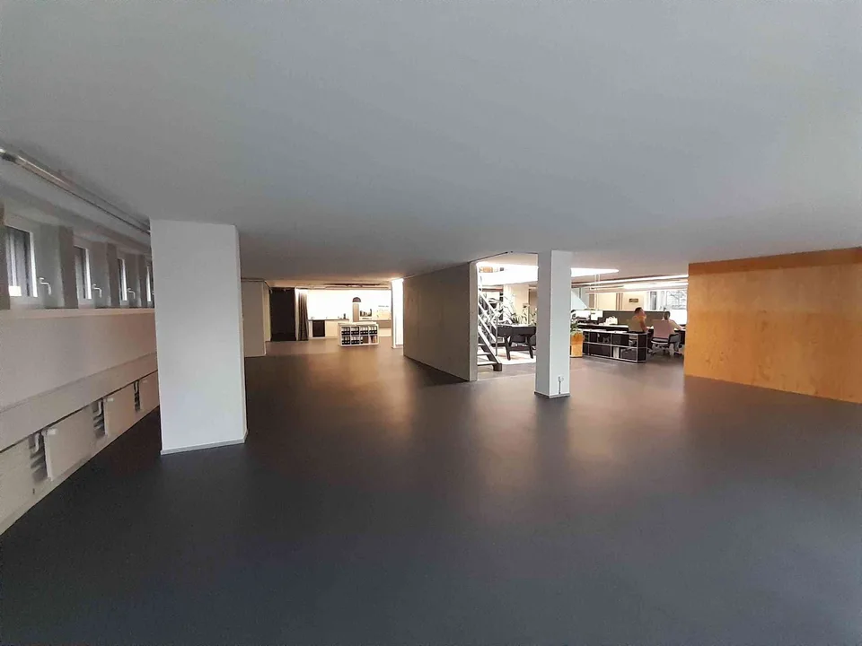 Frisch renovierte Bürofläche zur Untermiete