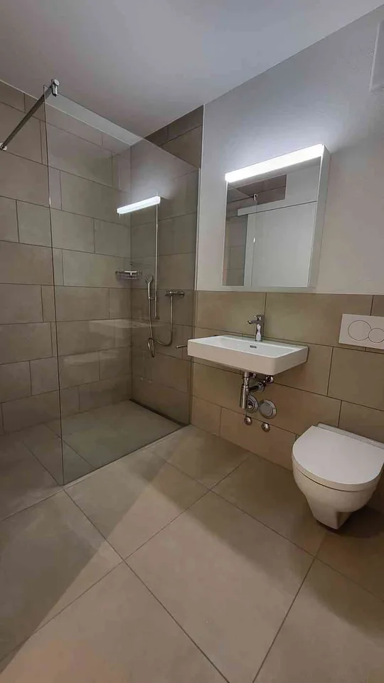 Moderne, helle 2.5 Zimmerwohnung im Herzen von Zürich