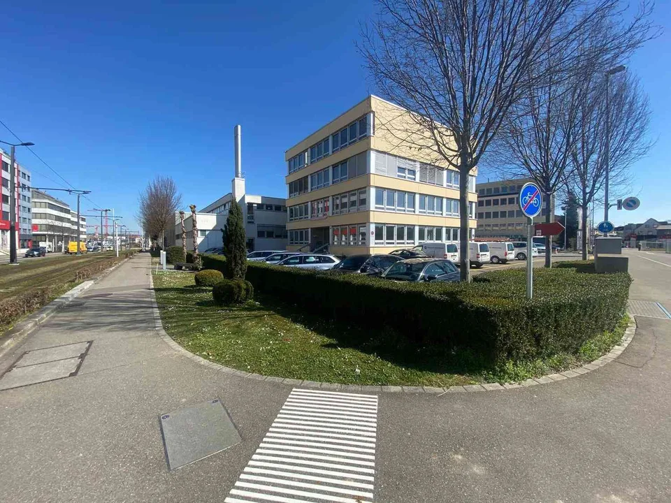 "Moderne/Klimatisierte Büros (Co-Working) ab 150 CHF m2 * Jahr