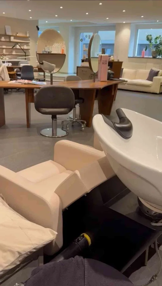 Chair for Rent – Zürich Seefeld