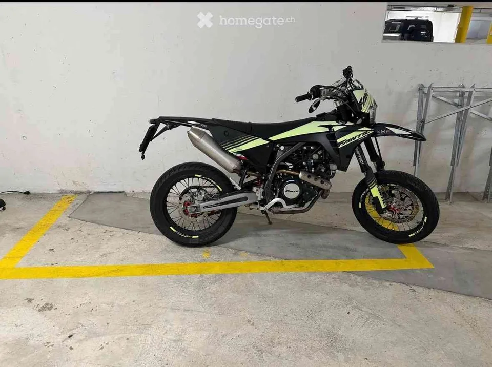Motorradparkplatz Pfäffikon ZH